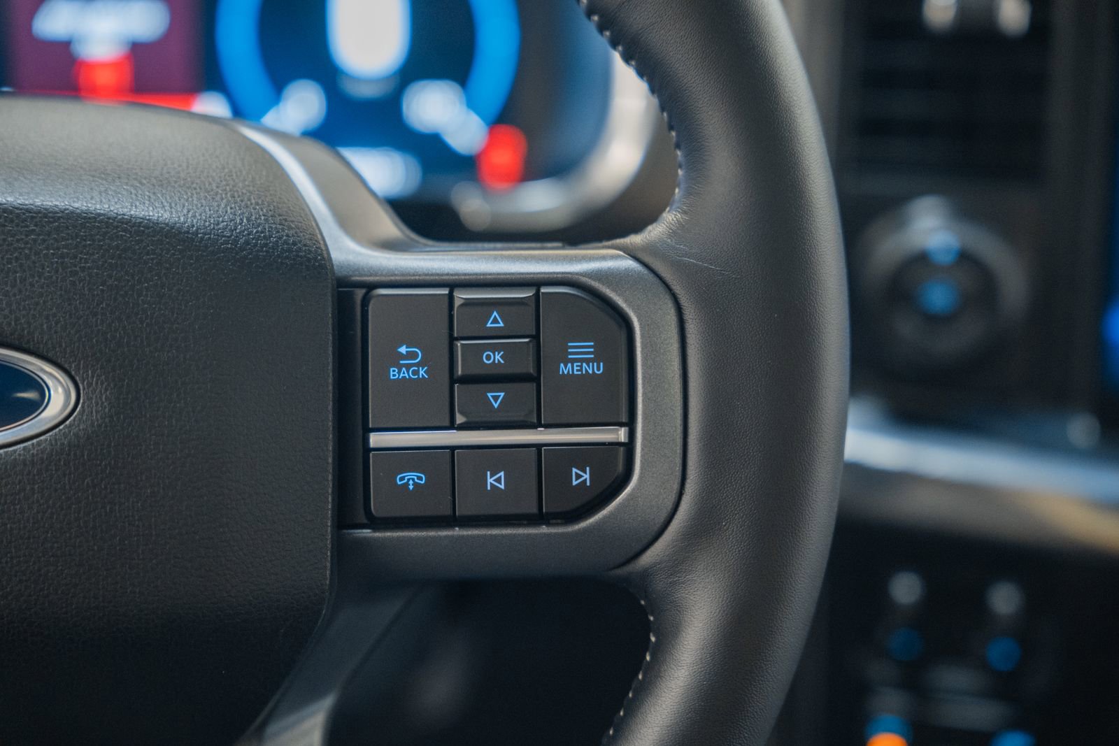 Certified 2023 Ford F150 Lariat w/ Equipment Group 502A High image 30