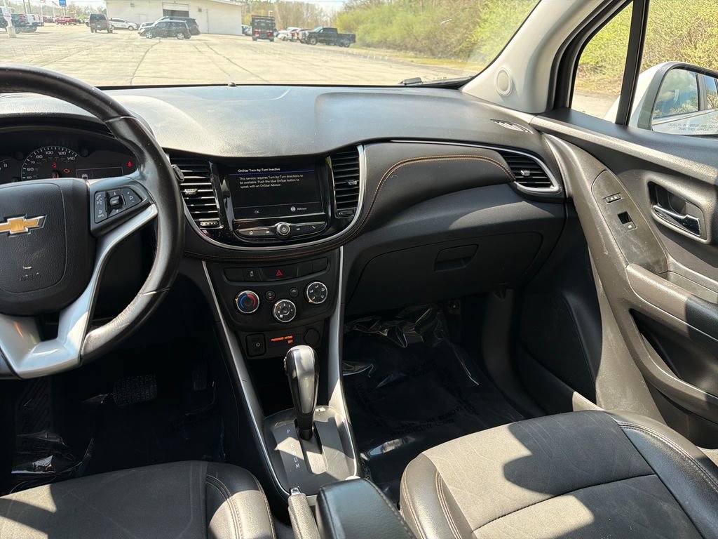Used 2019 Chevrolet Trax LT w/ LT Convenience Package FWD image 23