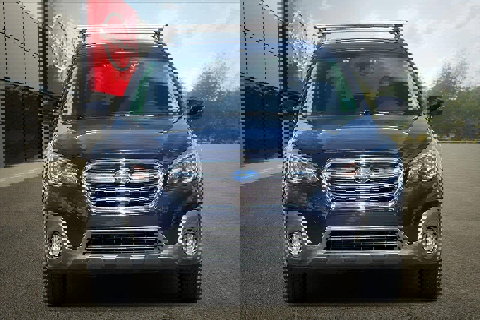 Used 2018 Subaru Outback 3.6R Touring w/ Popular Package #3 image 11