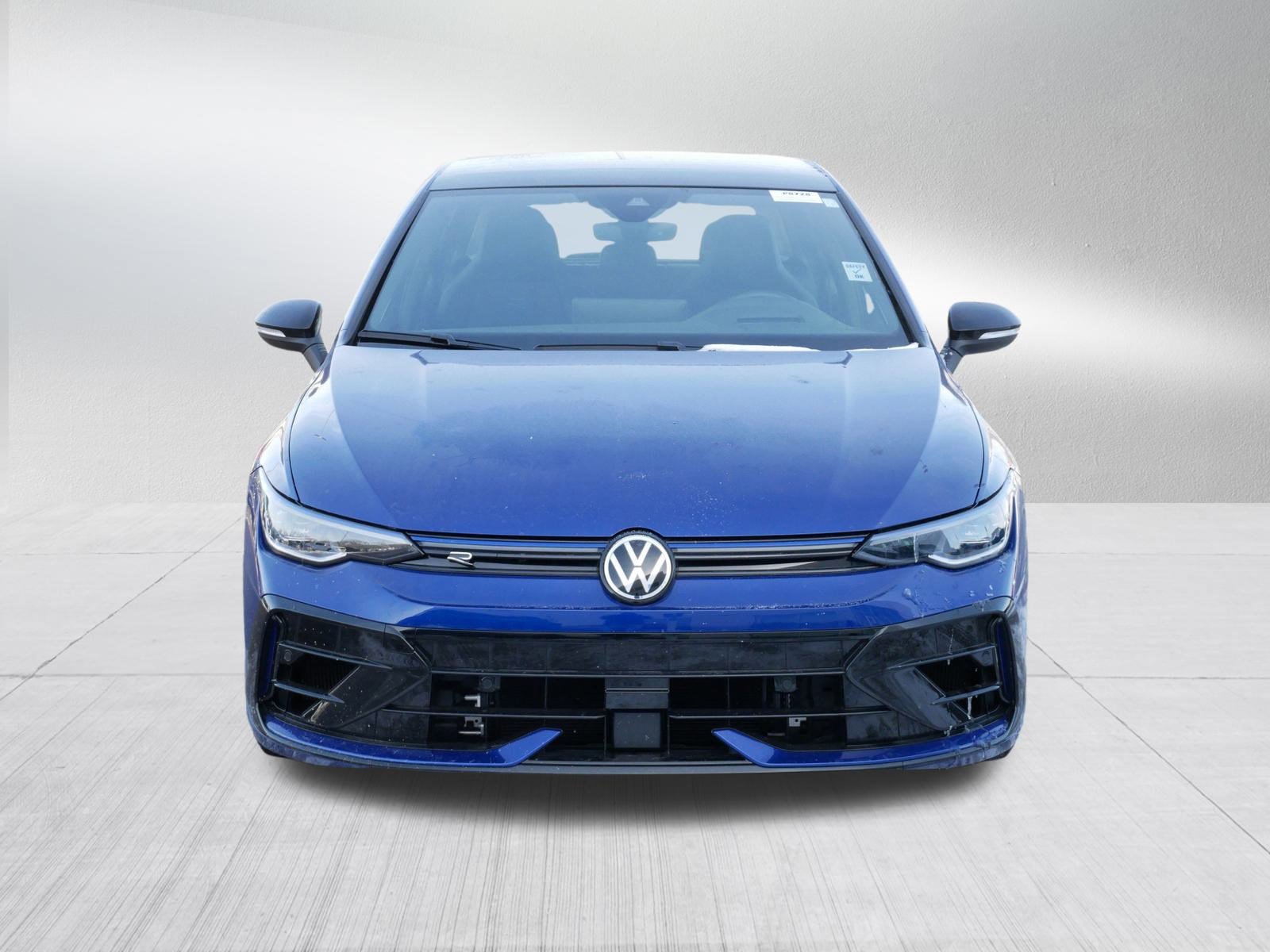 Used 2025 Volkswagen Golf image 2