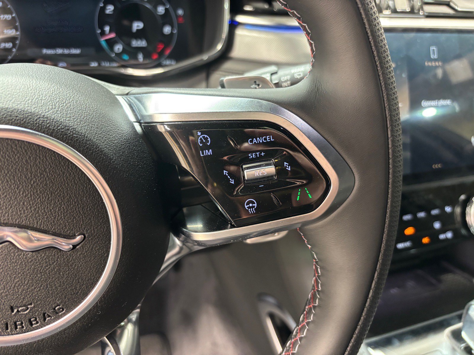New 2026 Jaguar F-PACE SVR 575 Edition AWD/4WD image 20