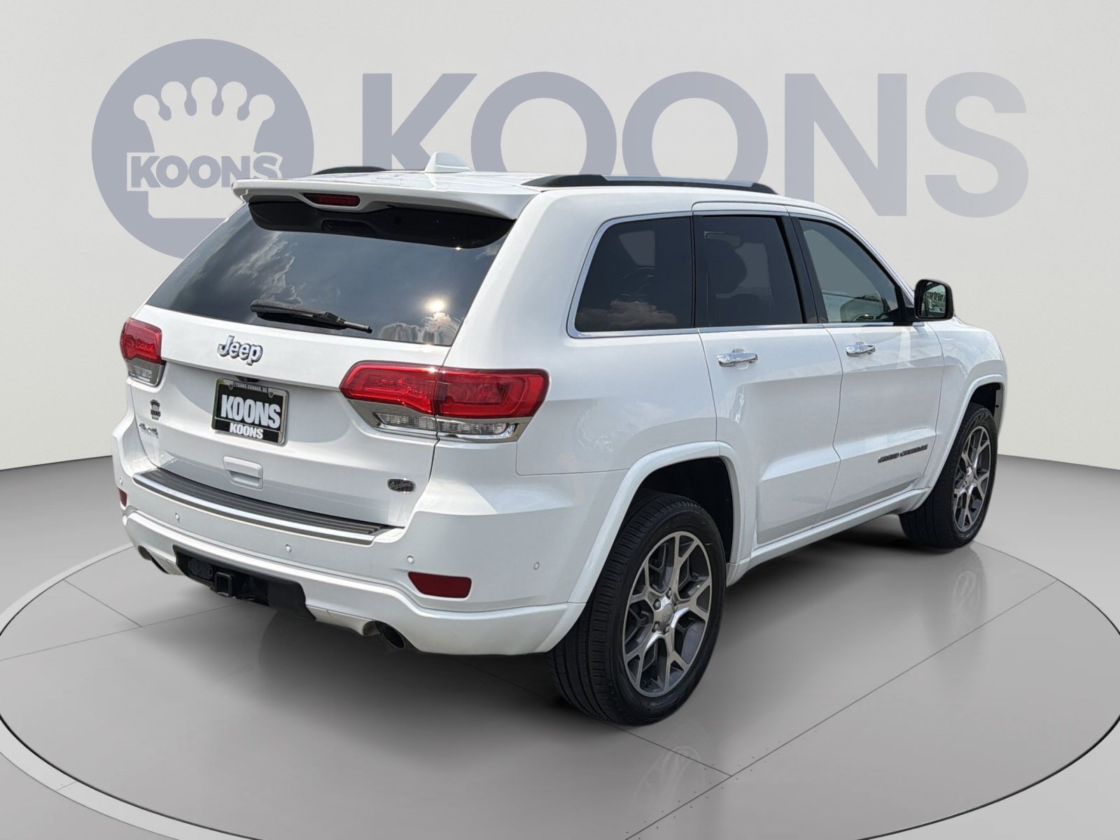 Used 2019 Jeep Grand Cherokee Overland AWD/4WD image 7