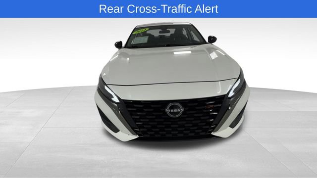 Used 2024 Nissan Altima 2.5 SR FWD image 8