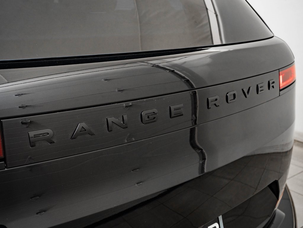 Used 2025 Land Rover Range Rover Sport Dynamic SE image 9