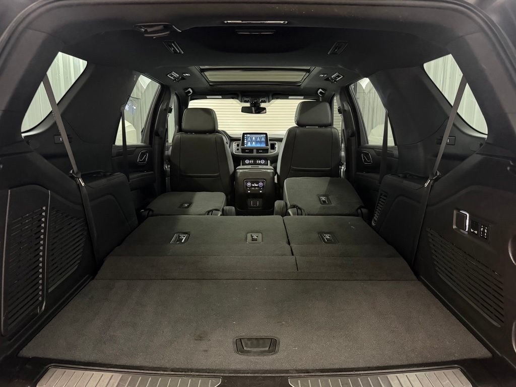 Used 2022 Chevrolet Tahoe Z71 w/ Luxury Package AWD/4WD image 47