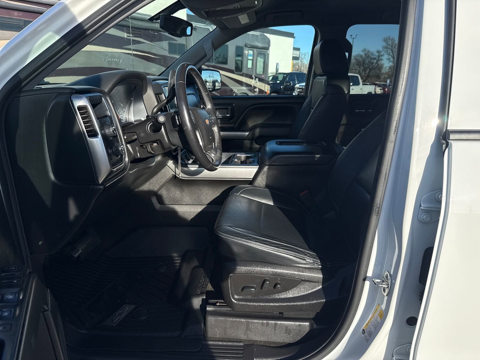 Used 2018 Chevrolet Silverado 1500 LT w/ All Star Edition image 14