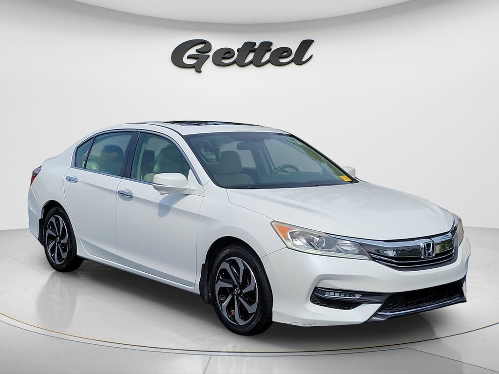 Used 2017 Honda Accord EX image 3