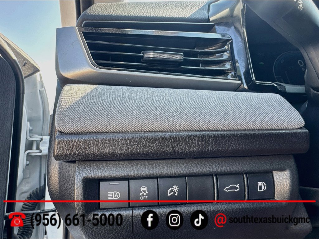 Used 2025 Toyota Camry LE w/ Convenience Package FWD image 21