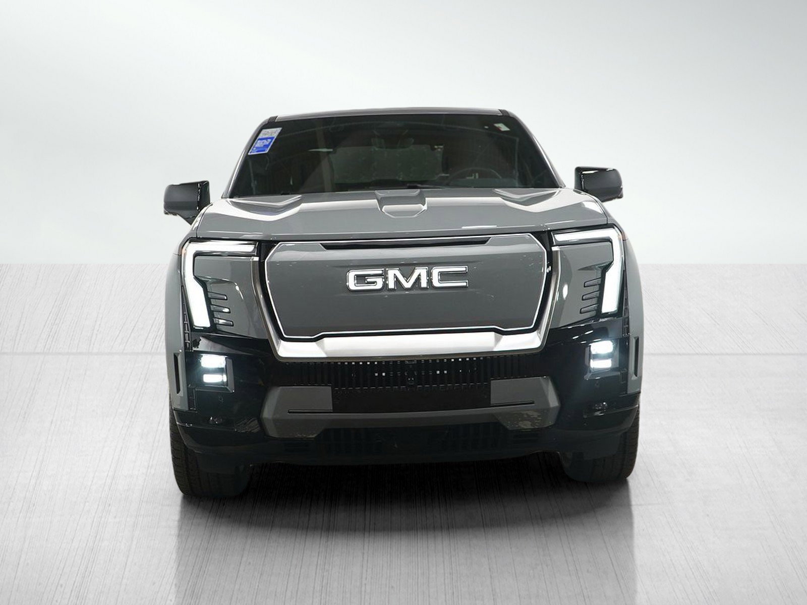 Used 2024 GMC Sierra EV Denali image 8