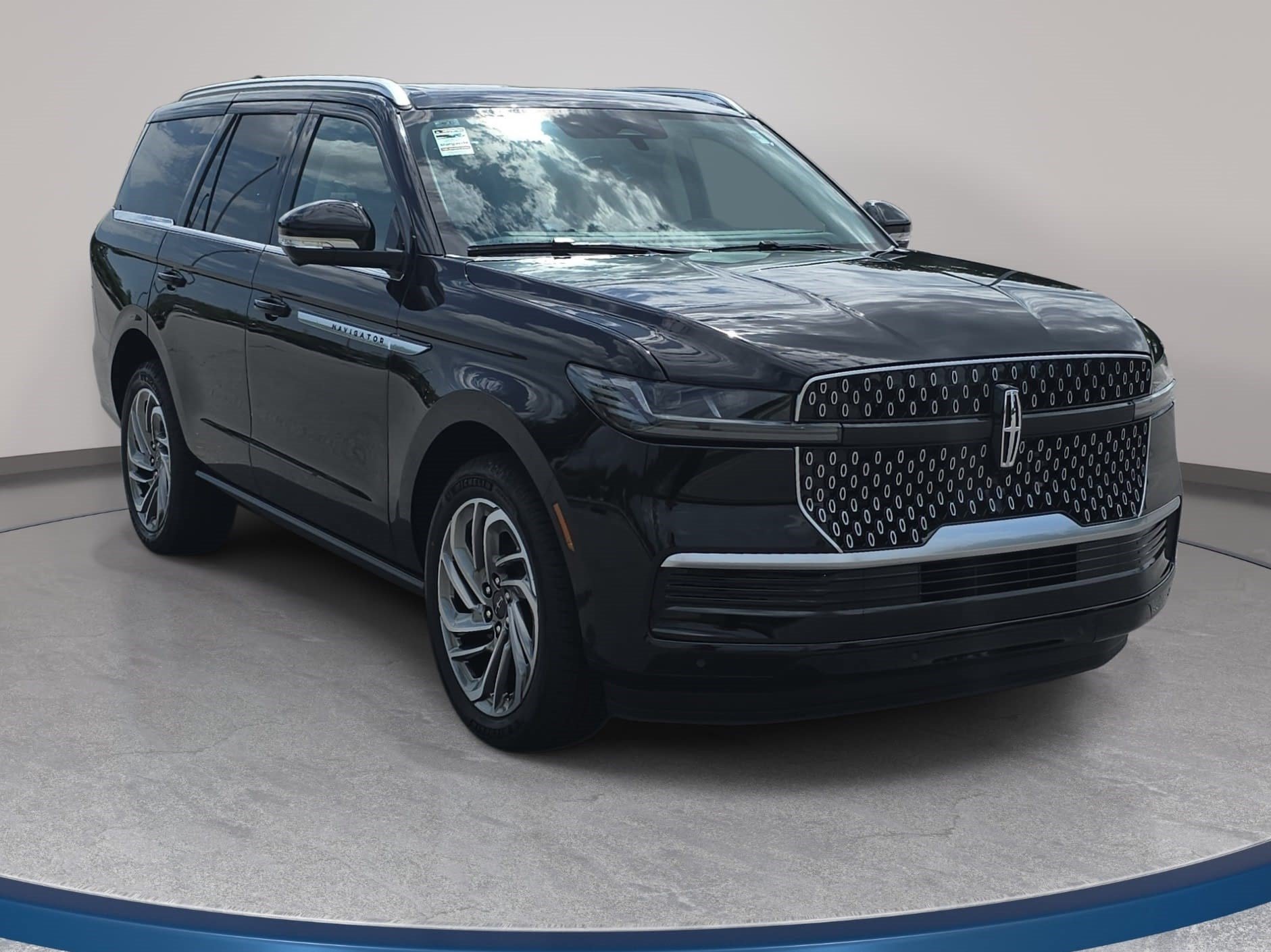 New 2027 Lincoln Navigator Reserve AWD/4WD image 3