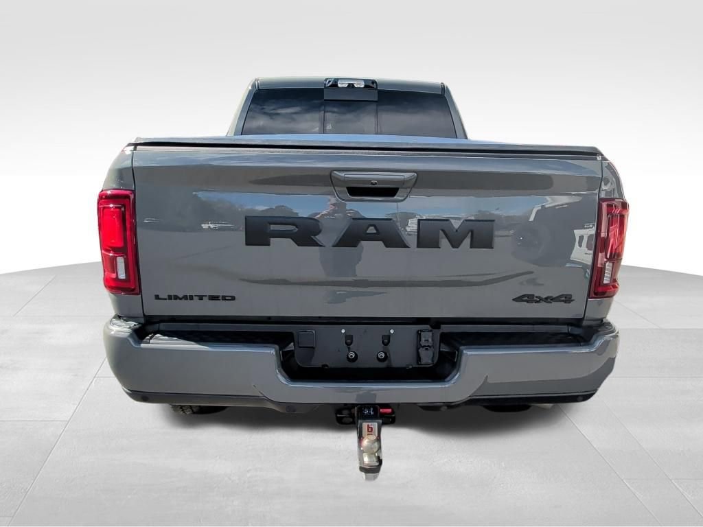 Used 2025 RAM 3500 Limited AWD/4WD image 4