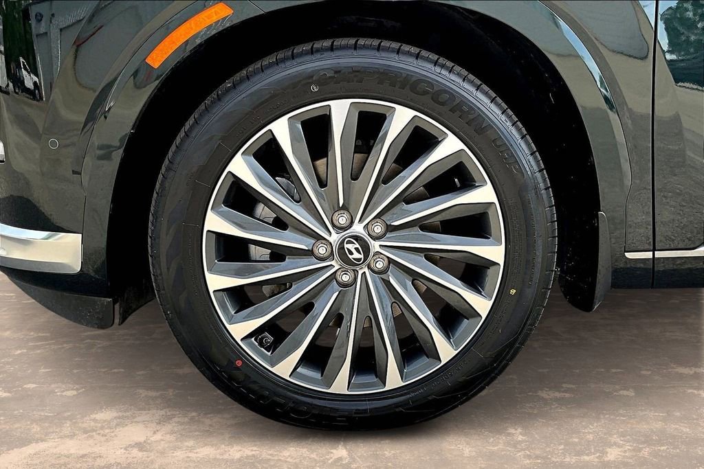 Used 2023 Hyundai Palisade Calligraphy w/ Cargo Package image 37