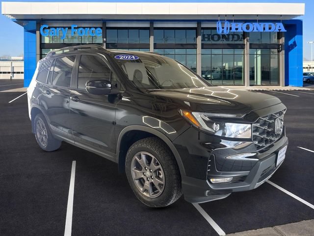 Used 2024 Honda Passport TrailSport image 1
