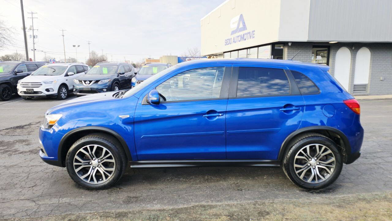 Used 2016 Mitsubishi Outlander Sport SE AWD/4WD image 3