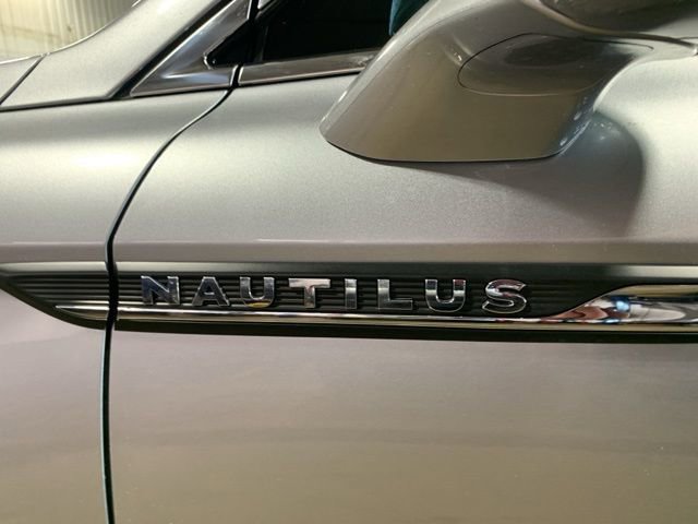 Used 2021 Lincoln Nautilus Reserve AWD/4WD image 31