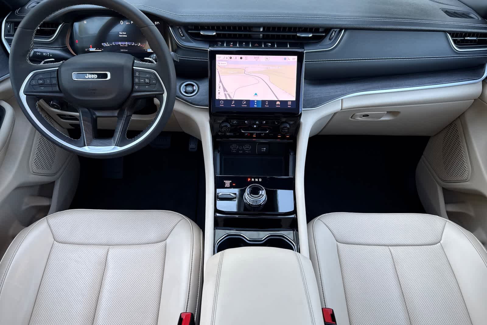 Used 2023 Jeep Grand Cherokee Limited w/ Luxury Tech Group II AWD/4WD image 14