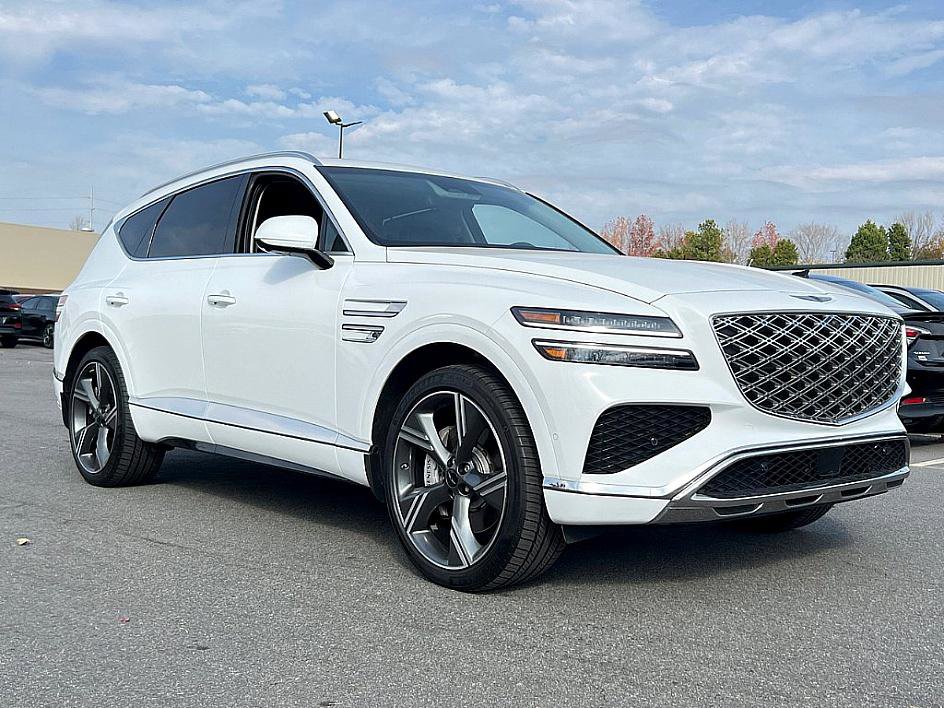 Used 2025 Genesis GV80 3.5T Prestige image 2
