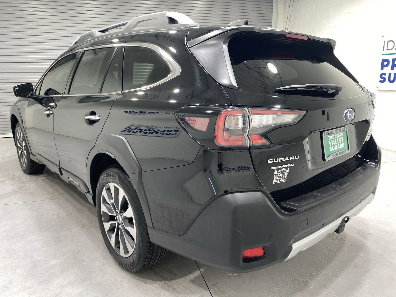 Certified 2025 Subaru Outback Touring XT w/ Tech Package 2 AWD/4WD image 6