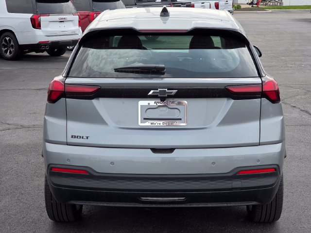 New 2027 Chevrolet Bolt LT w/ Comfort Package FWD image 18