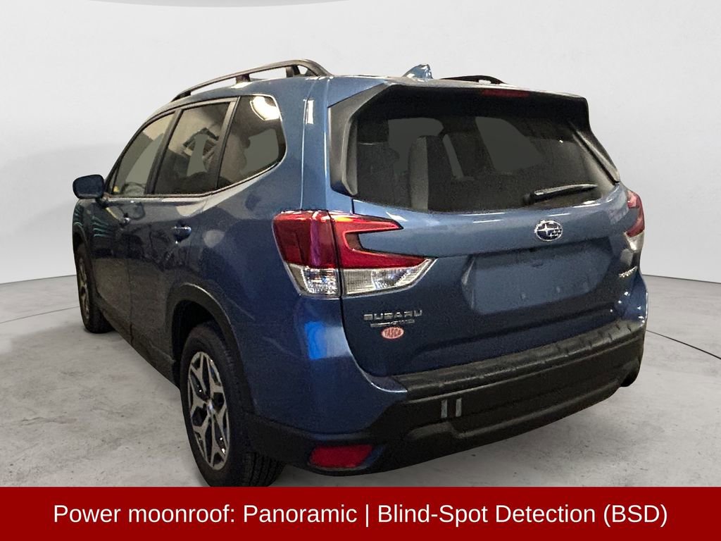 Used 2023 Subaru Forester Premium AWD/4WD image 3