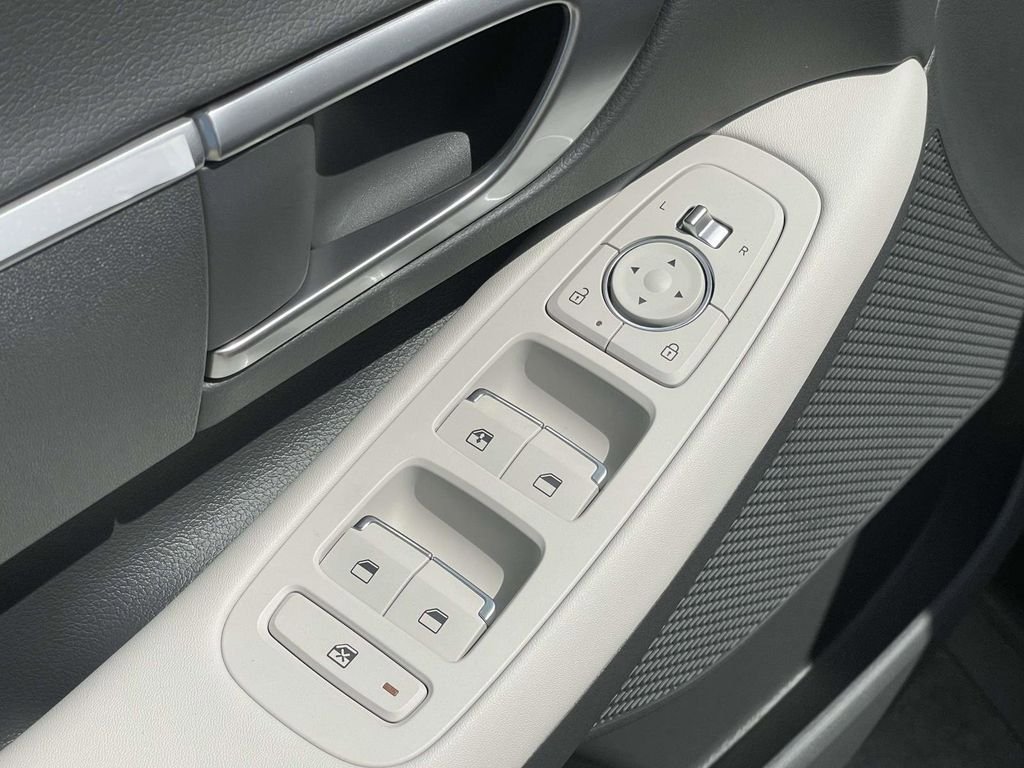New 2026 Hyundai Sonata SE FWD image 13