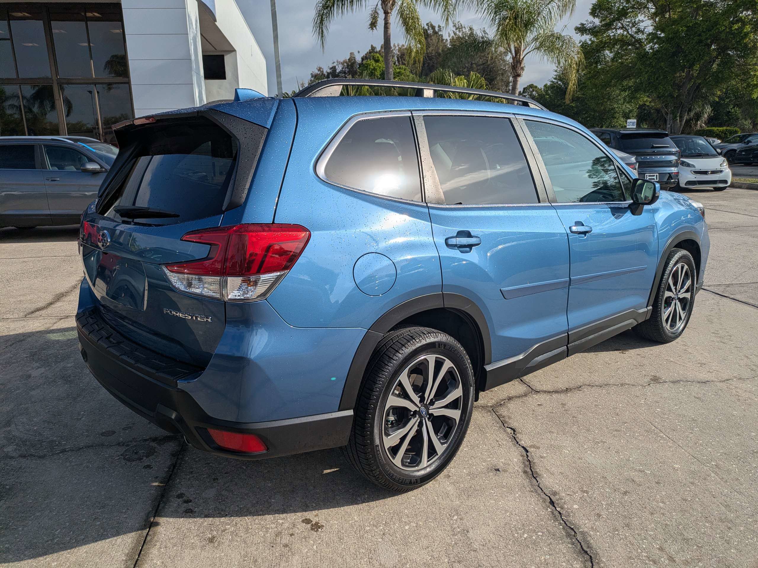 Used 2019 Subaru Forester Limited w/ Popular Package #3 image 4