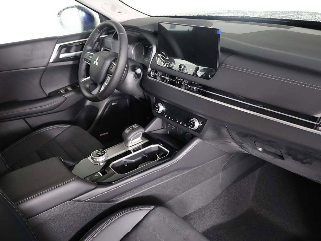 New 2026 Mitsubishi Outlander SE FWD image 30