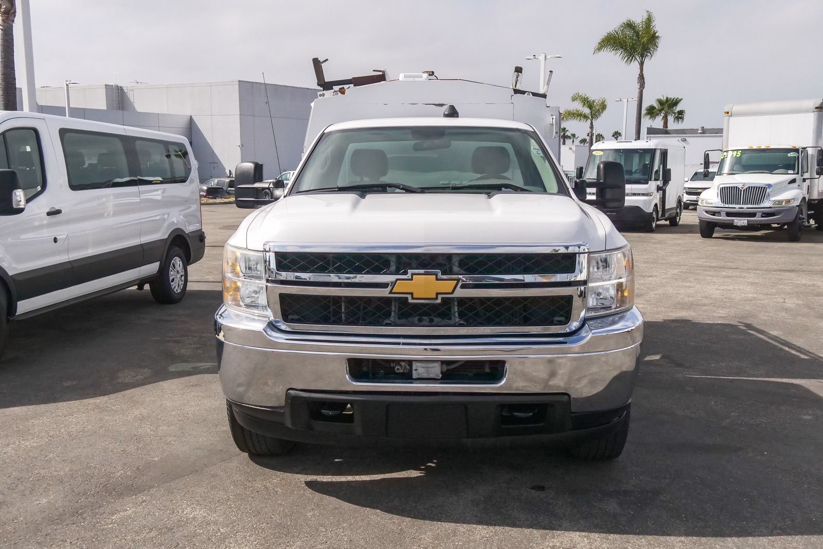 Used 2012 Chevrolet Silverado 3500 W/T RWD image 2