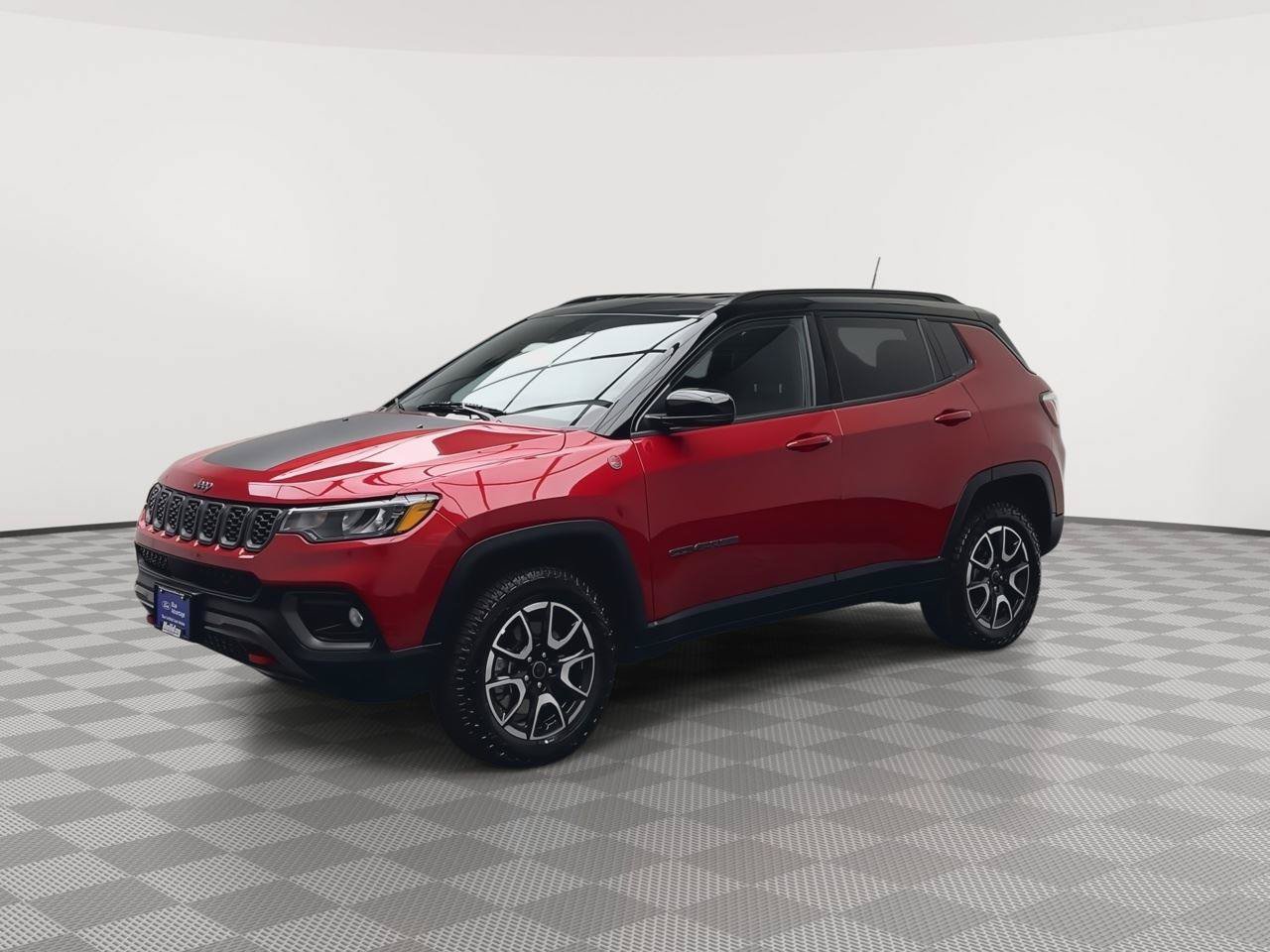 Used 2025 Jeep Compass Trailhawk AWD/4WD image 31