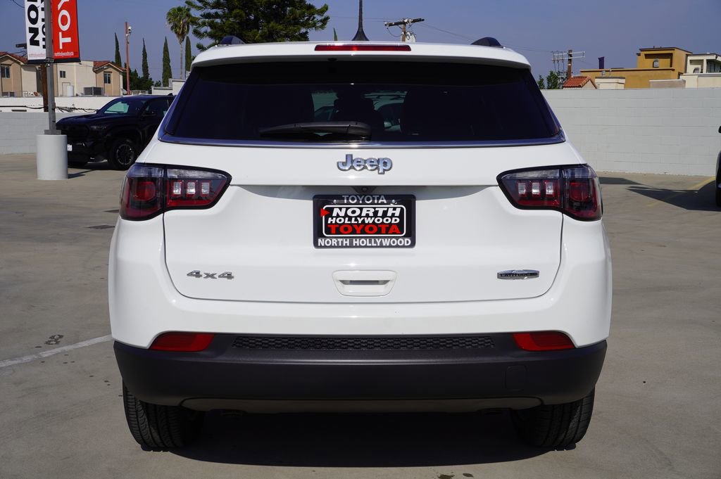 Used 2023 Jeep Compass Latitude image 6