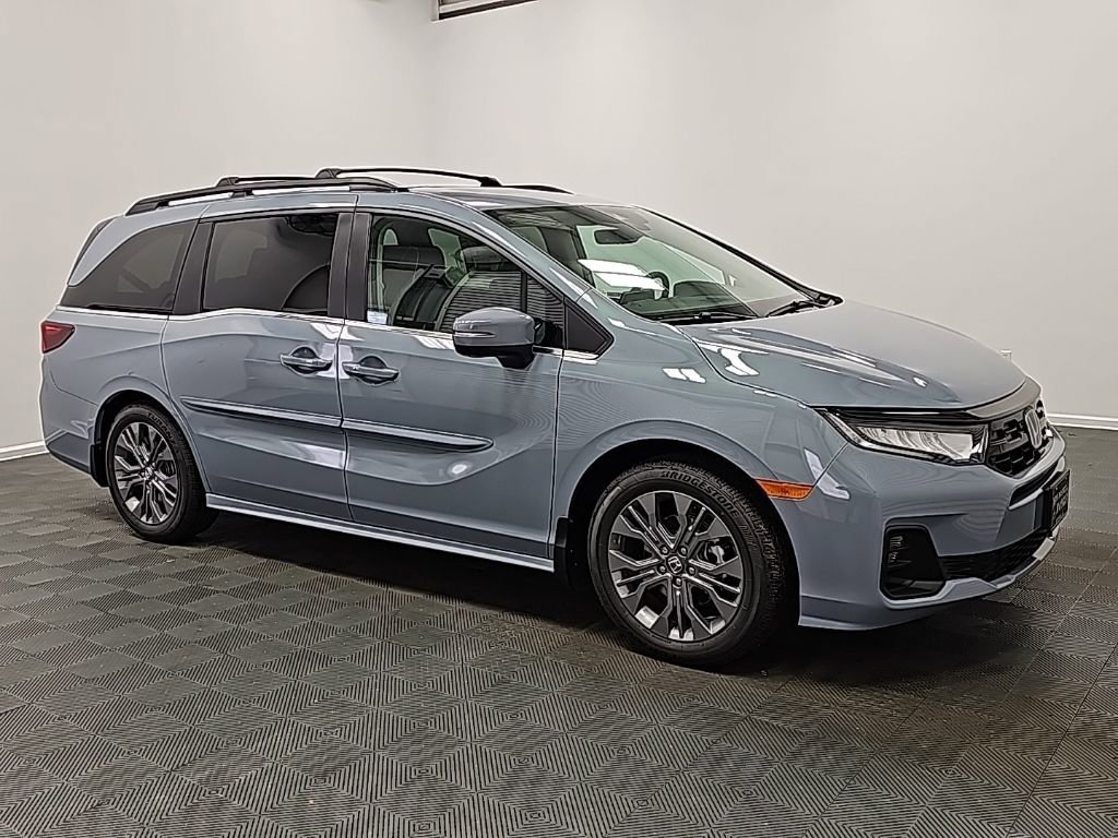 New 2026 Honda Odyssey Touring image 2