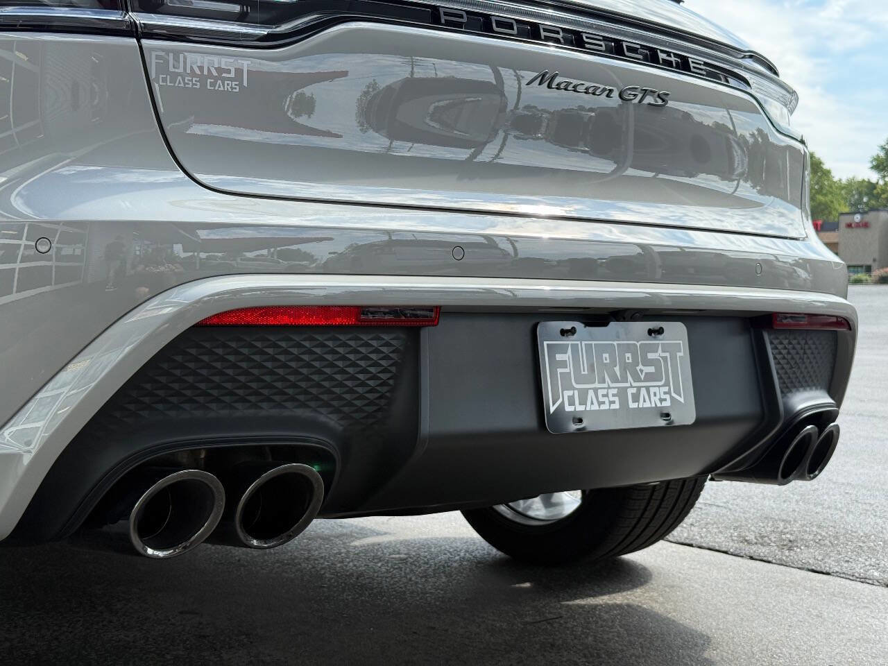 Used 2025 Porsche Macan GTS image 8