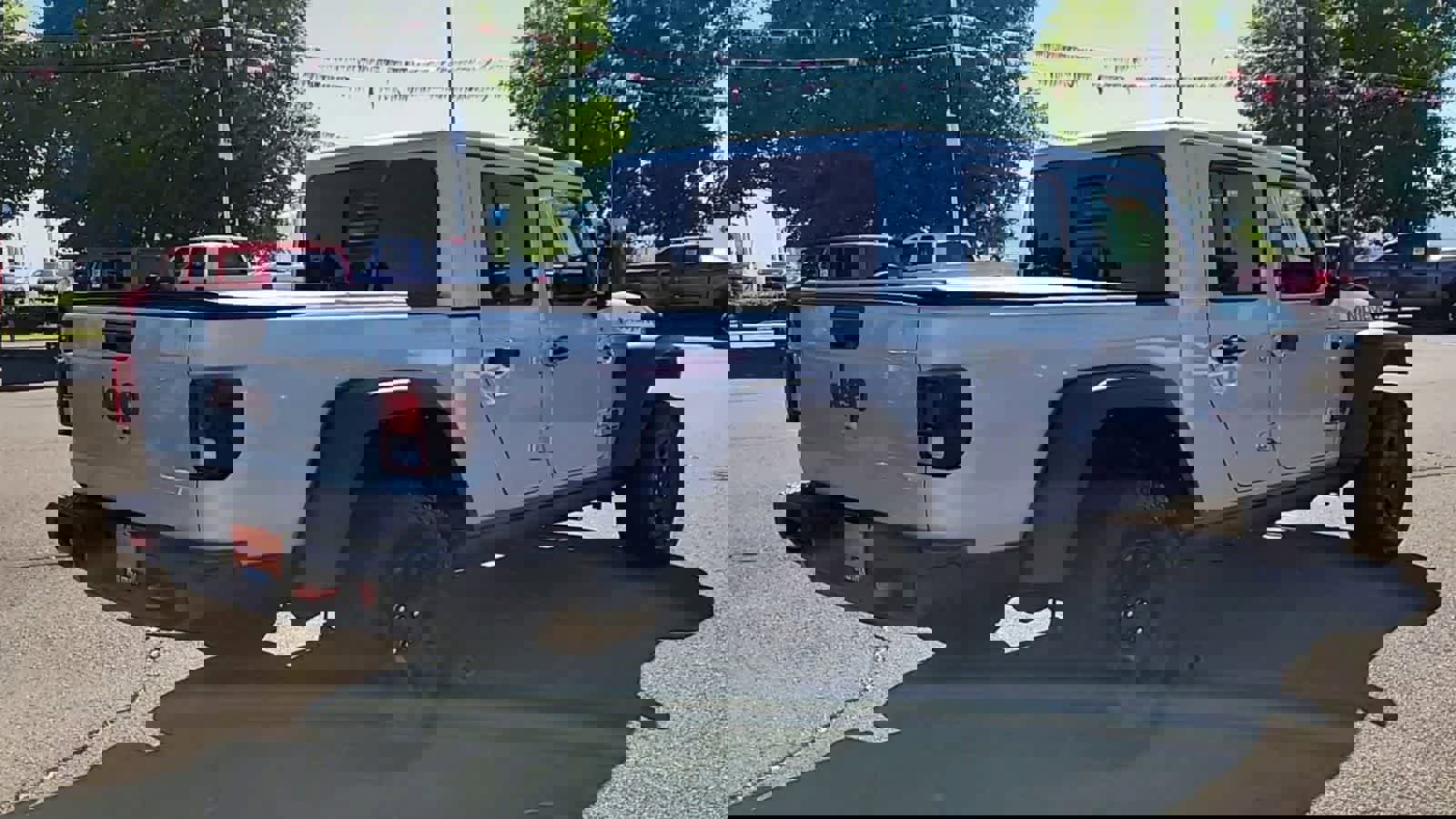 Used 2023 Jeep Gladiator Mojave image 8