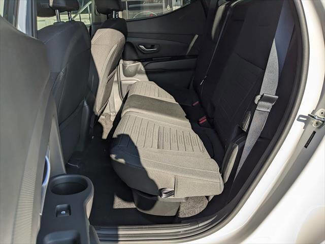 Used 2024 Hyundai Santa Cruz SE image 12