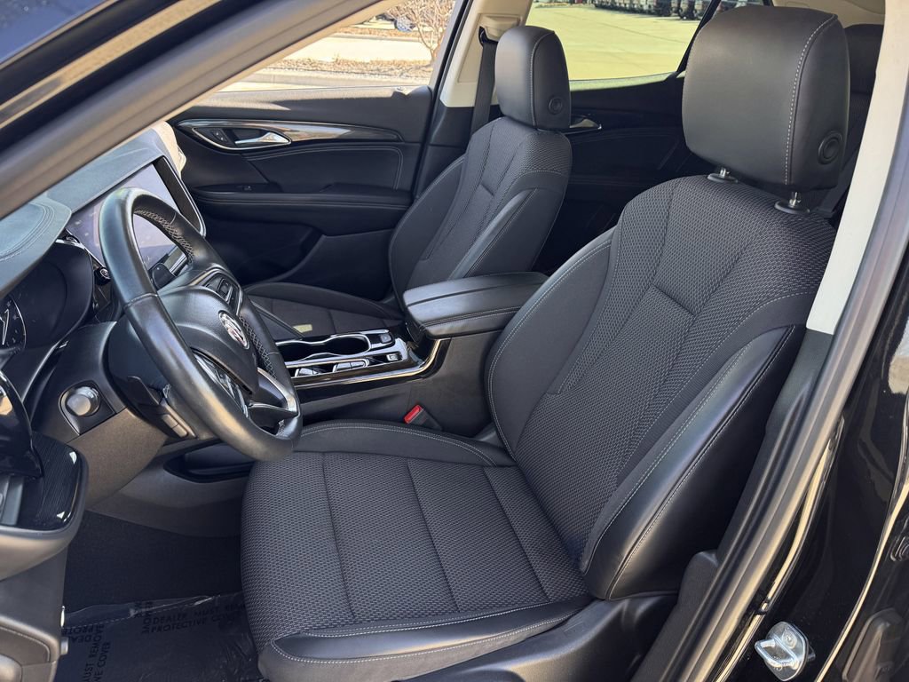 Used 2023 Buick Envision Preferred image 23