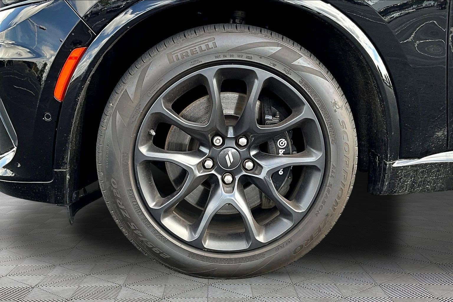 Used 2022 Dodge Durango R/T w/ Tow 'N Go Package AWD/4WD image 35
