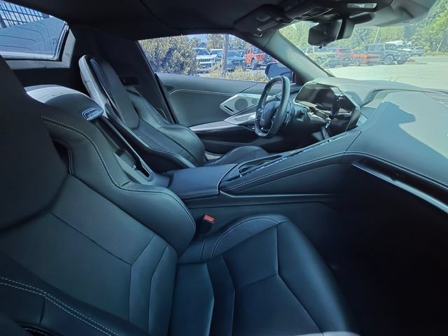 Used 2024 Chevrolet Corvette Z06 RWD image 6
