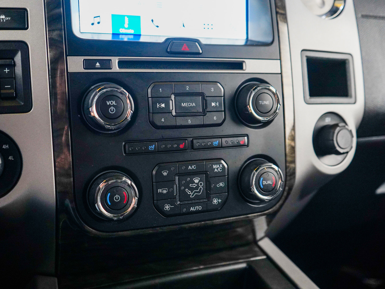 Used 2017 Ford Expedition EL Limited AWD/4WD image 26