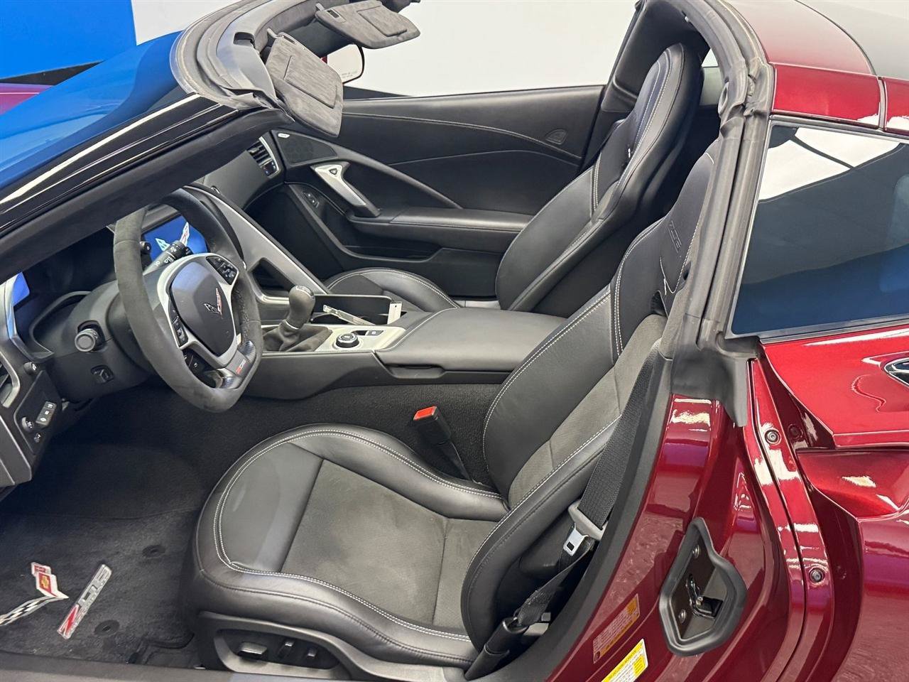 Used 2019 Chevrolet Corvette Z06 RWD image 19