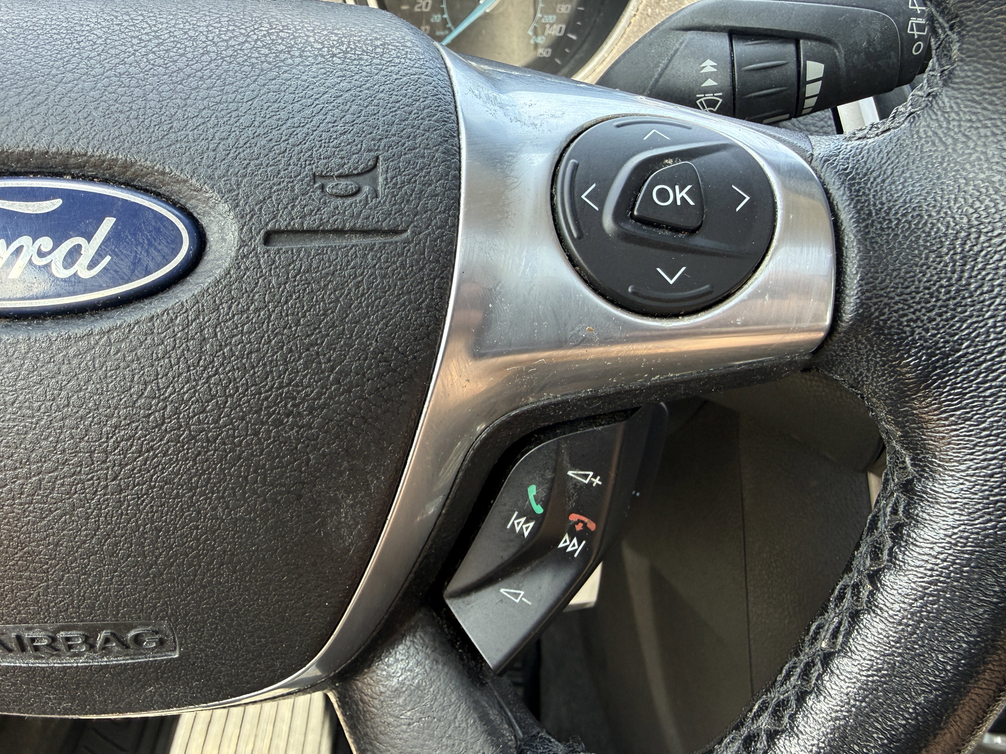 Used 2012 Ford Focus SEL FWD image 25