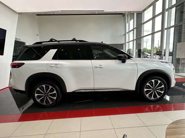 New 2026 Nissan Pathfinder Platinum AWD/4WD image 9