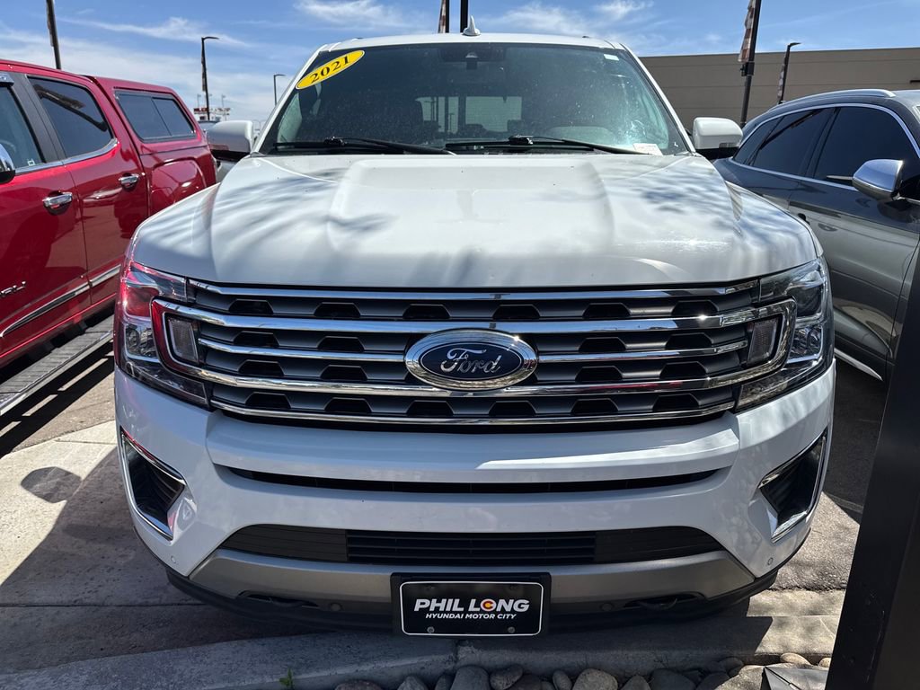 Used 2021 Ford Expedition Limited AWD/4WD image 3