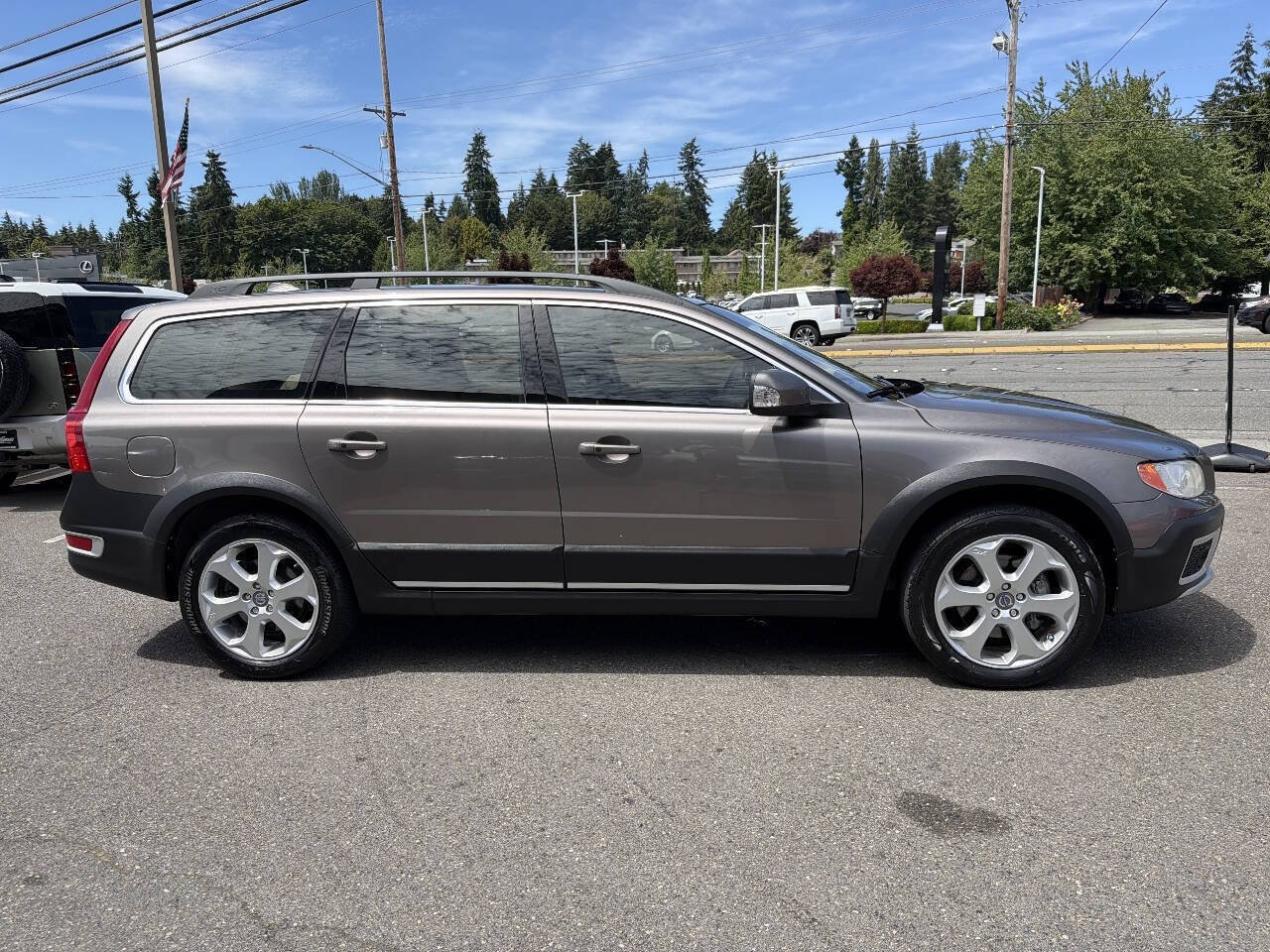 Used 2011 Volvo XC70 T6 AWD/4WD image 13