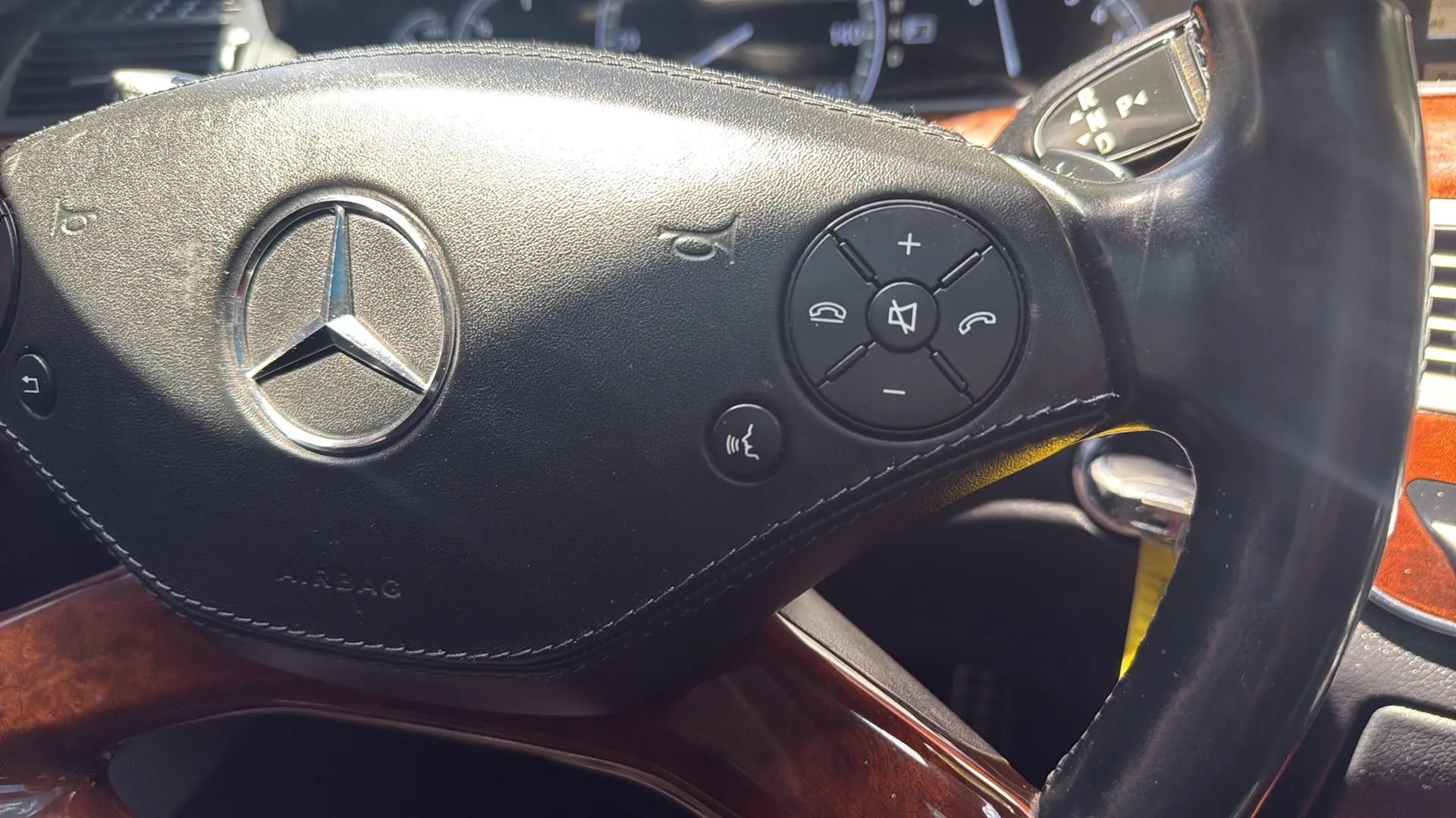 Used 2011 Mercedes-Benz S 550 4MATIC image 33