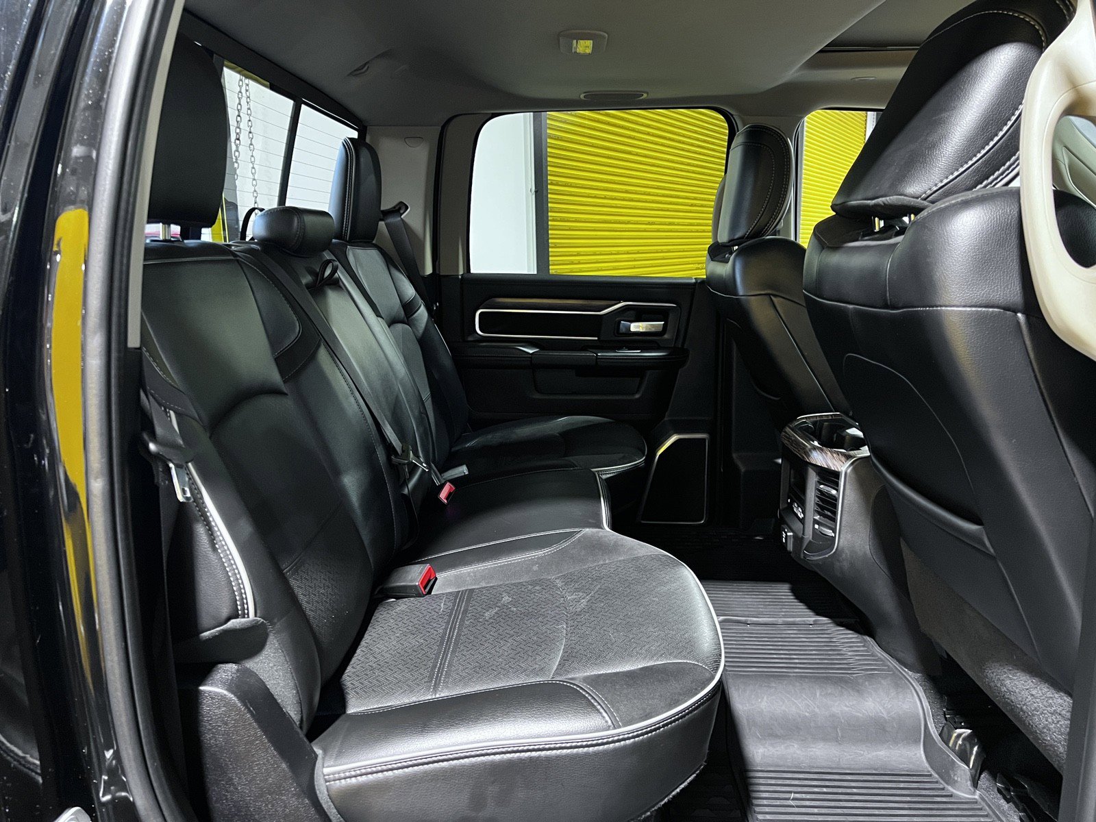 Used 2020 RAM 3500 Laramie image 18