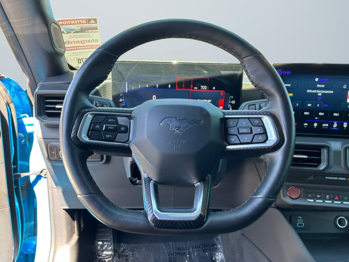 Used 2025 Ford Mustang Convertible RWD image 11