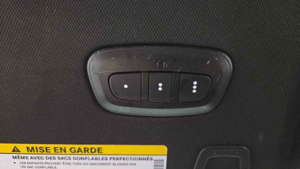 Used 2022 Jeep Grand Cherokee Overland w/ Luxury Tech Group IV image 29