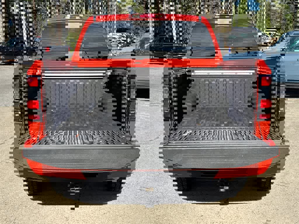 Used 2025 Nissan Frontier Pro-X w/ Pro Convenience Package image 16