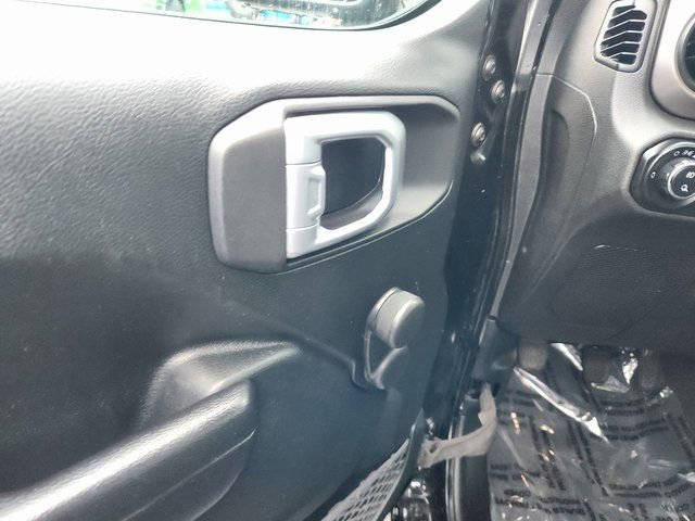Used 2020 Jeep Gladiator Sport w/ Auxiliary Switch Group AWD/4WD image 7