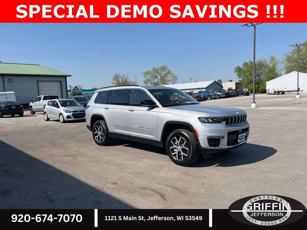 New 2025 Jeep Grand Cherokee L Limited w/ Luxury Tech Group II image 3